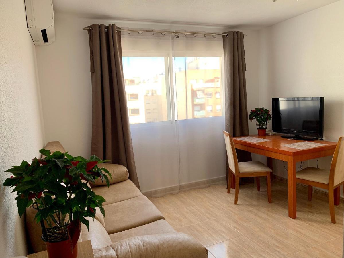 Apartment Torrevieja Bagian luar foto